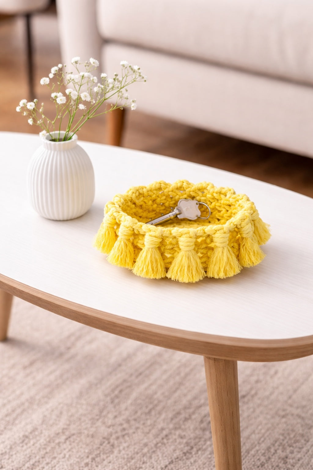 "Les petits flashy" Panier en macramé personnalisable